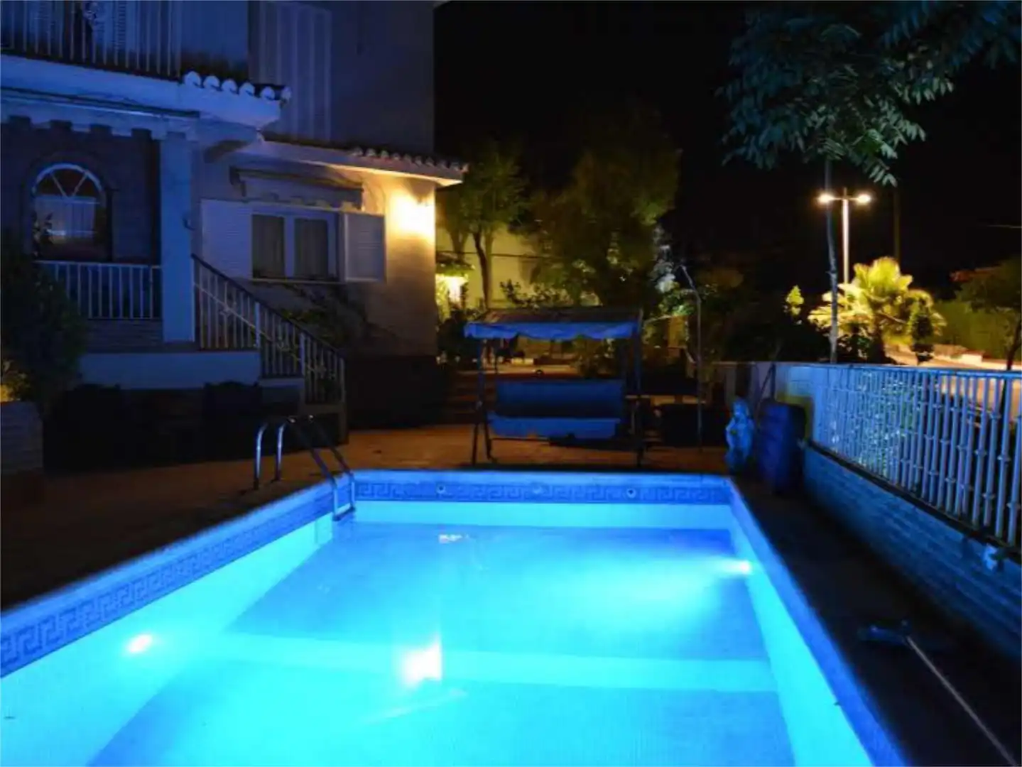 Casa o chalet en venta en Calle Betis, 2, Barrio de la Vega Piscina de Casa o chalet en venta en Monachil con Aire acondicionado, Terraza y Piscina