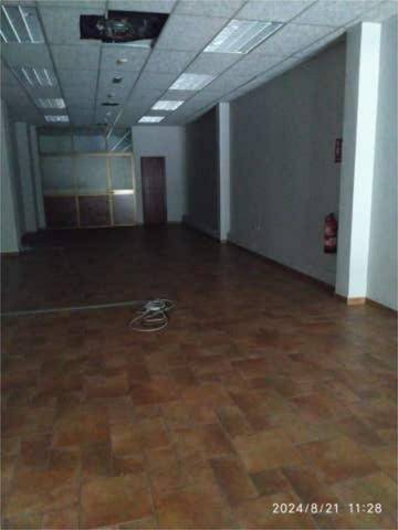 Local comercial en Alquiler en Carranque - Haza Cuevas