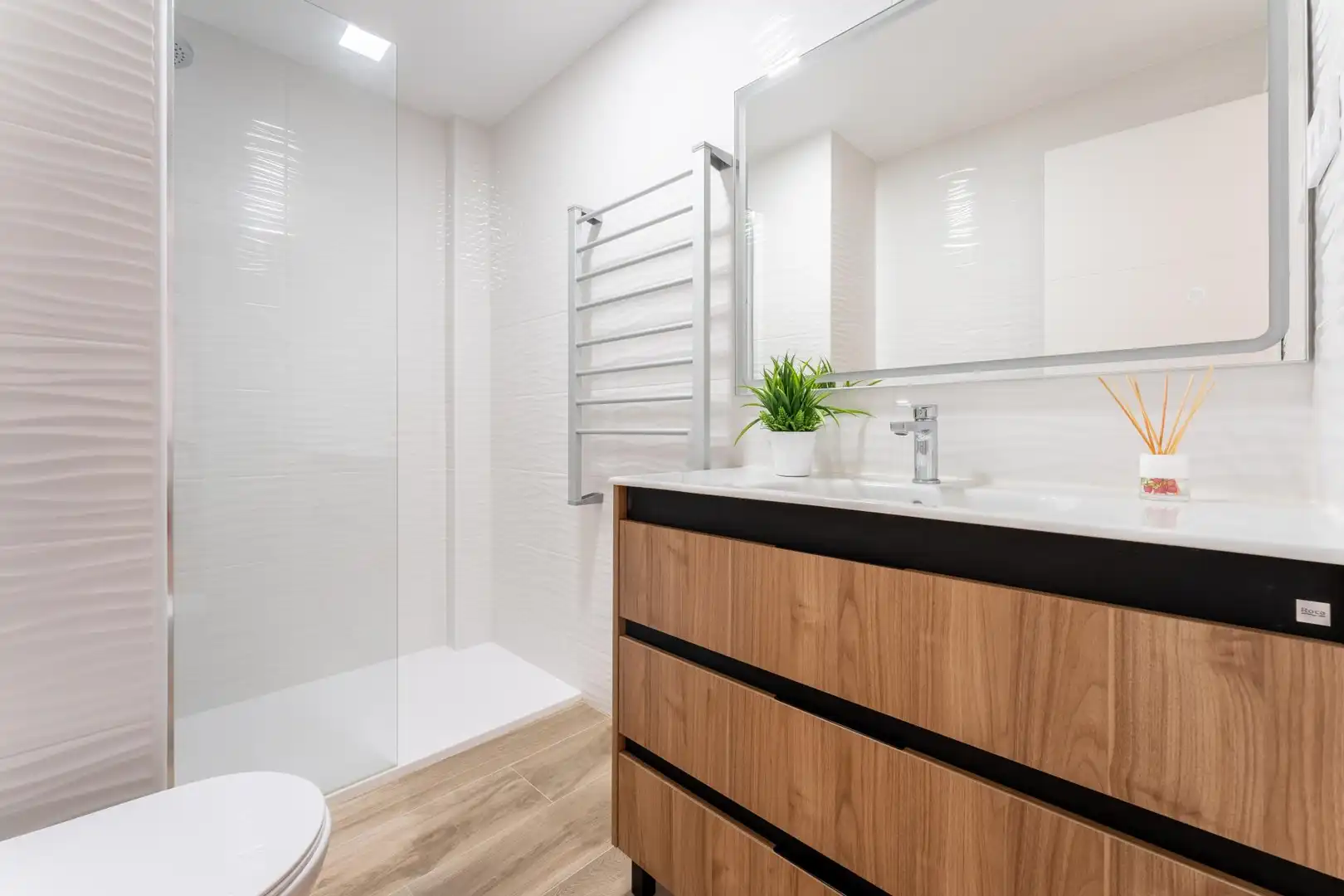 Piso de alquiler en Carrer de Casp, 3, Mar i Camp - Platja dels Capellans Baño de Piso de alquiler en Salou con Aire acondicionado, Calefacción y Parquet