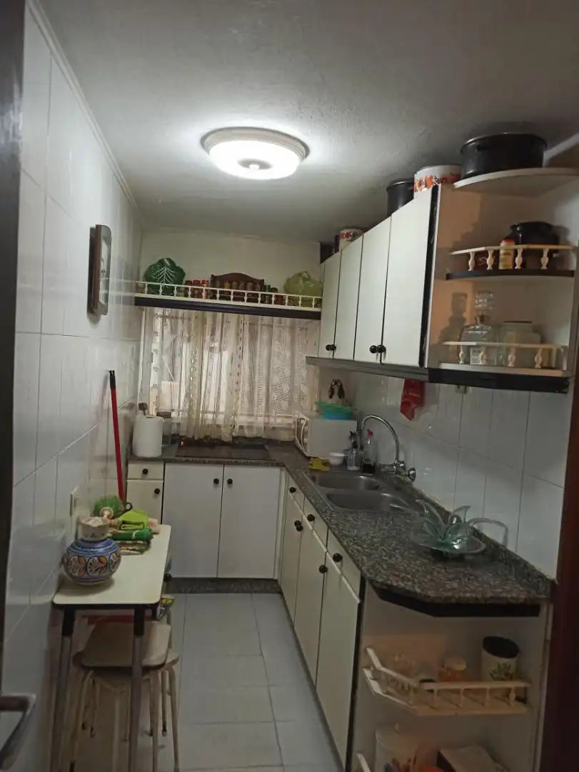 Houses for sale in Rúa Das Cancelas, 40, San Lázaro - Meixonfrío Kitchen of Houses for sale in Santiago de Compostela with Terrace, Swimming Pool and Balcony