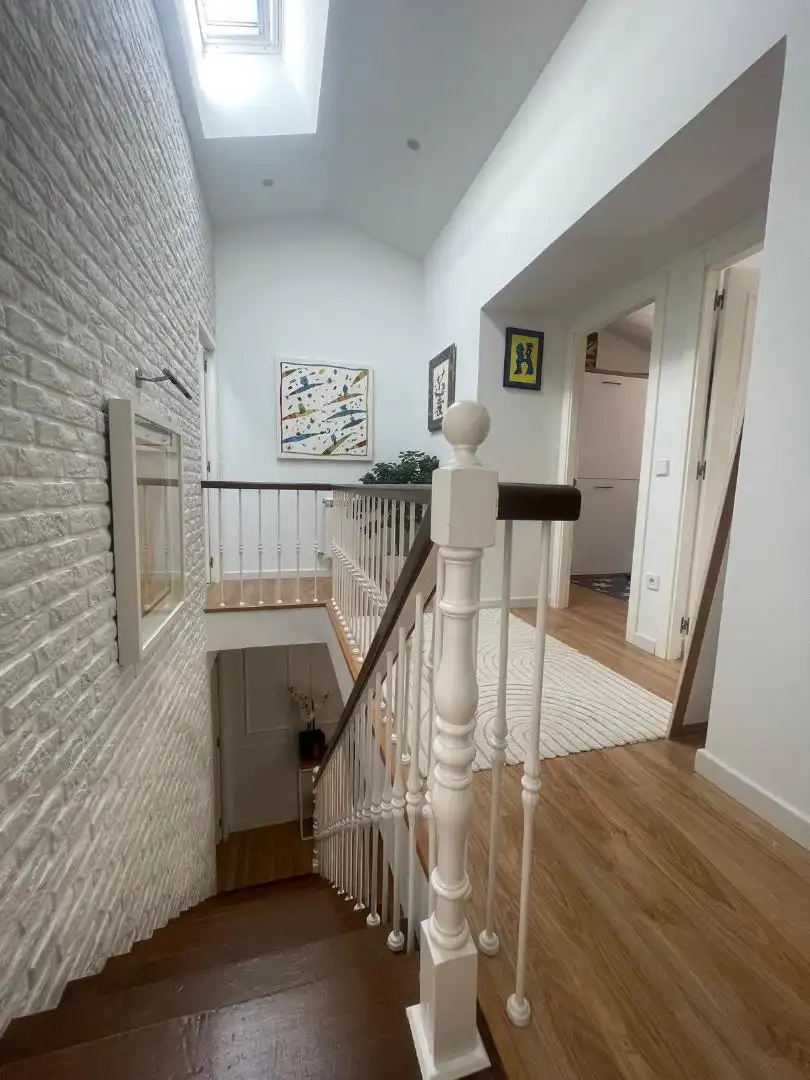 Houses for sale in Rúa Das Cancelas, 40, San Lázaro - Meixonfrío Houses for sale in Santiago de Compostela with Terrace, Swimming Pool and Balcony