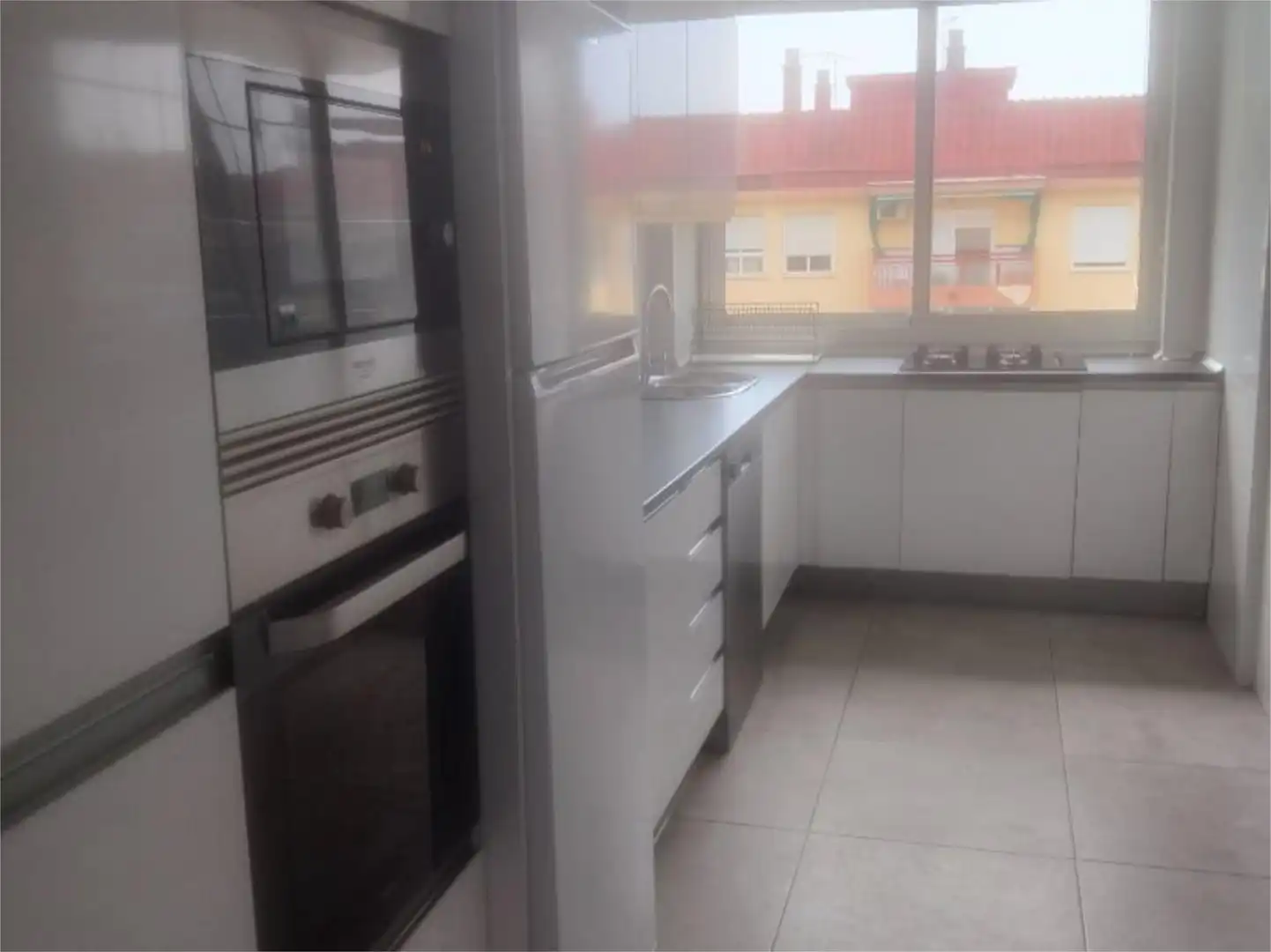 Cuina de Pis en venda en Vélez-Málaga amb Aire condicionat, Piscina i Balcó