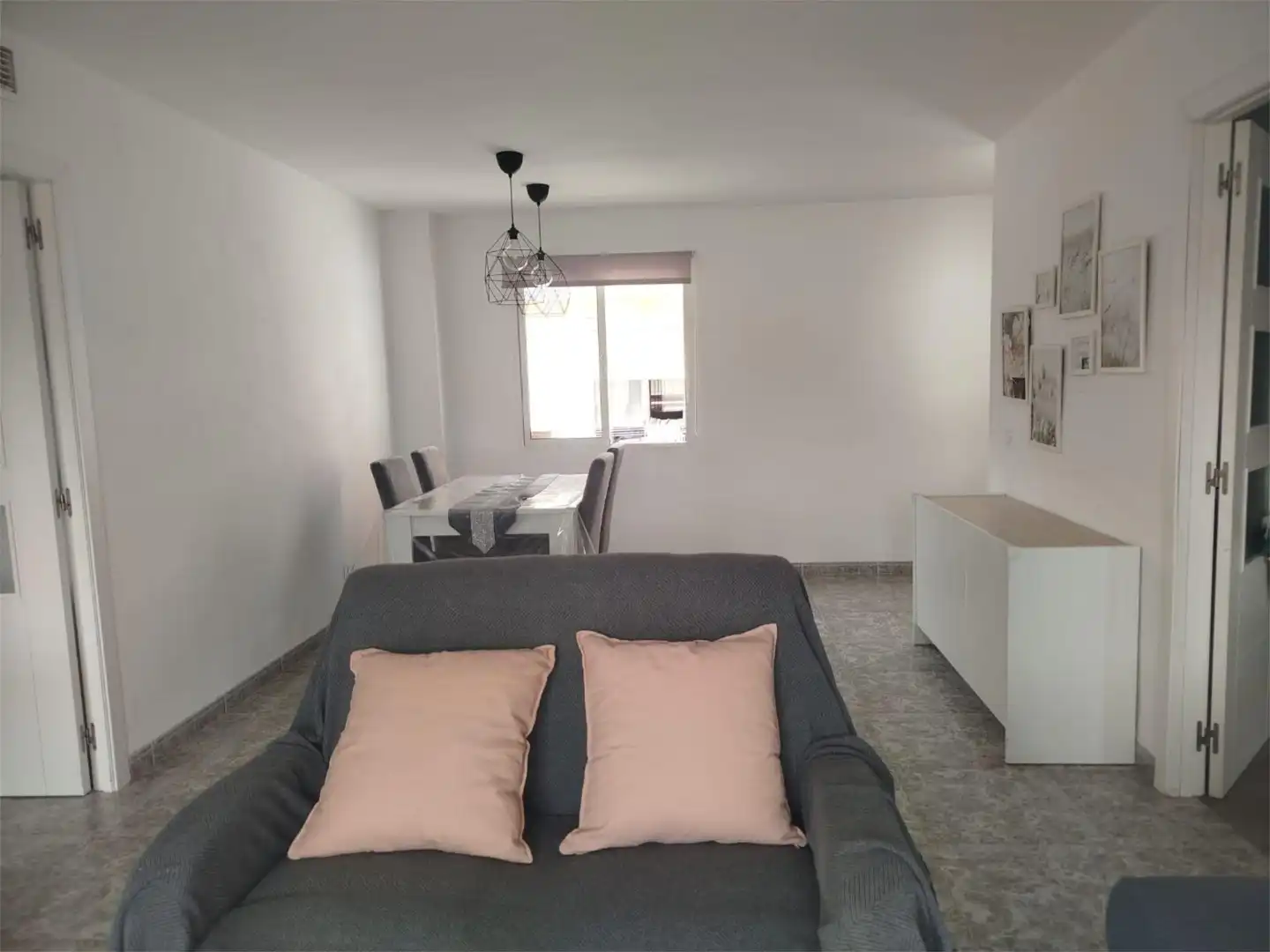 Sala d'estar de Pis en venda en Vélez-Málaga amb Aire condicionat, Piscina i Balcó