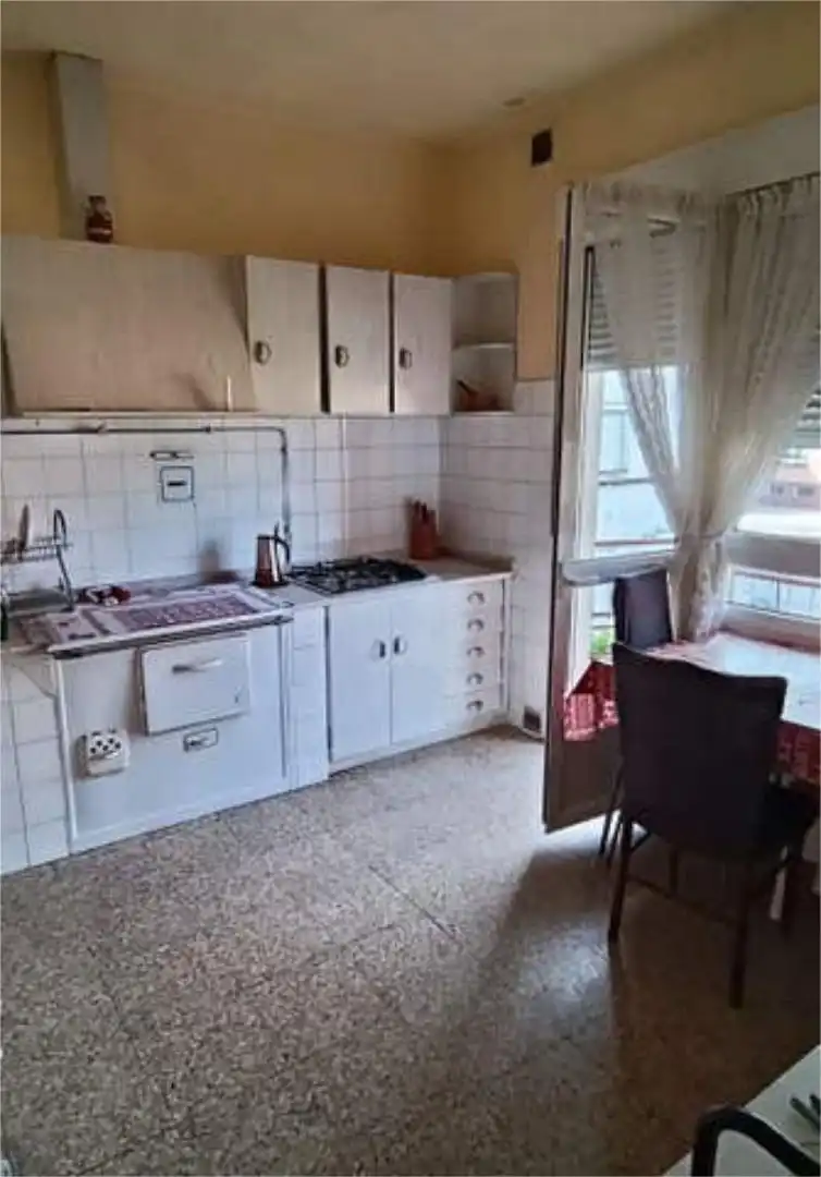 Casa o xalet en venda a Flores de Sil - La Placa Cuina de Casa o xalet en venda en Ponferrada amb Calefacció, Jardí privat i Terrassa