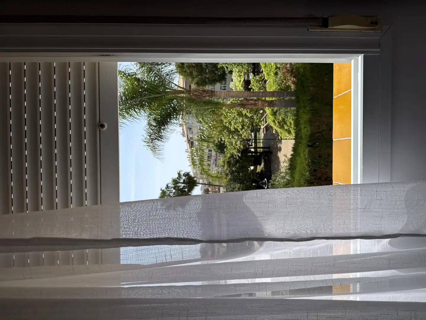 Vista exterior de Pis en venda en Mijas amb Terrassa, Piscina i Balcó