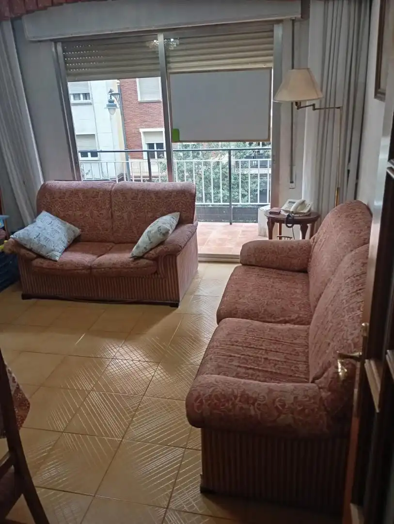 Pis en venda a Calle Huesca, 18, Jesuitas Sala d'estar de Pis en venda en Logroño amb Terrassa i Balcó