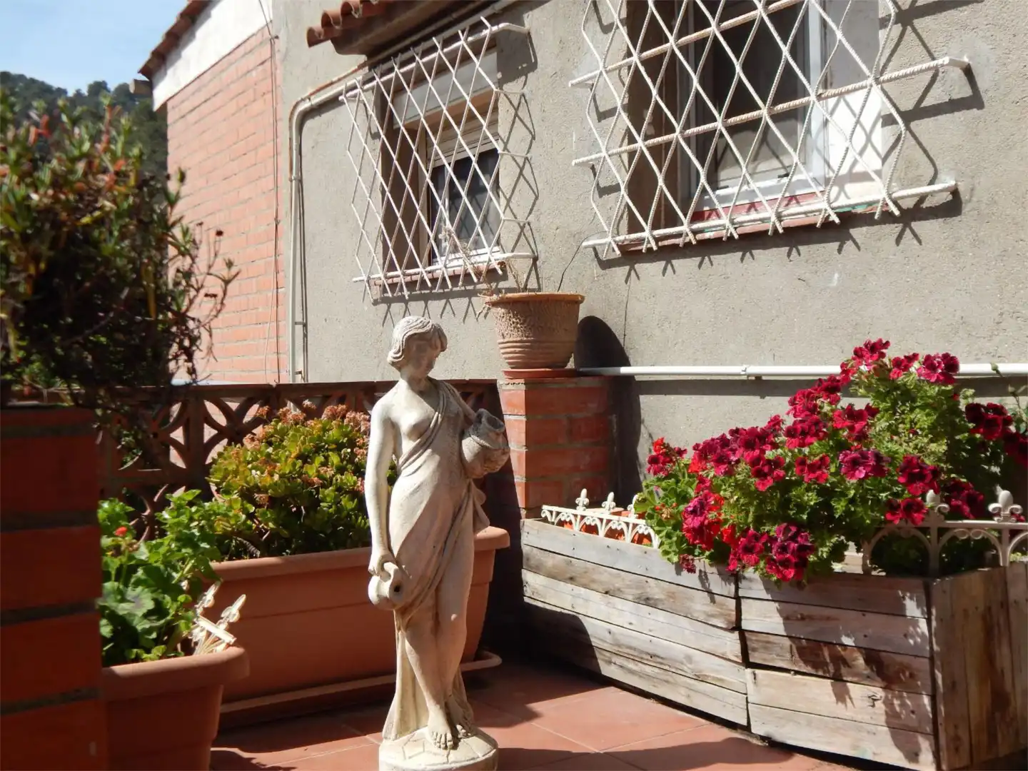 Casa o xalet en venda a Carrer Pujada de la Selva, 1, Sant Vicenç Dels Horts Terrassa de Casa o xalet en venda en Sant Vicenç Dels Horts amb Aire condicionat, Terrassa i Piscina