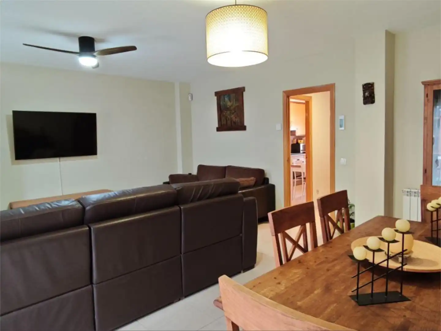Piso en venta en Calle Océano Pacífico, 97, Las Lomas Sala de estar de Piso en venta en Seseña con Calefacción, Jardín privado y Terraza