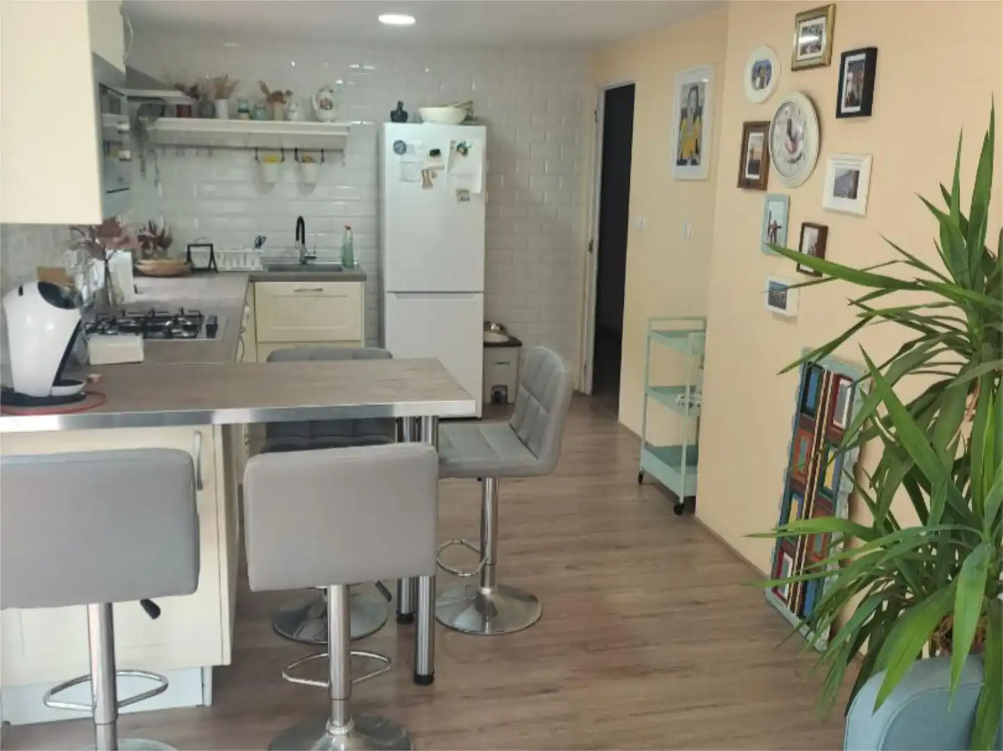 Piso en venta en Calle Topacio, 54, Las Pedrizas Cocina de Piso en venta en Chiva con Aire acondicionado, Calefacción y Jardín privado
