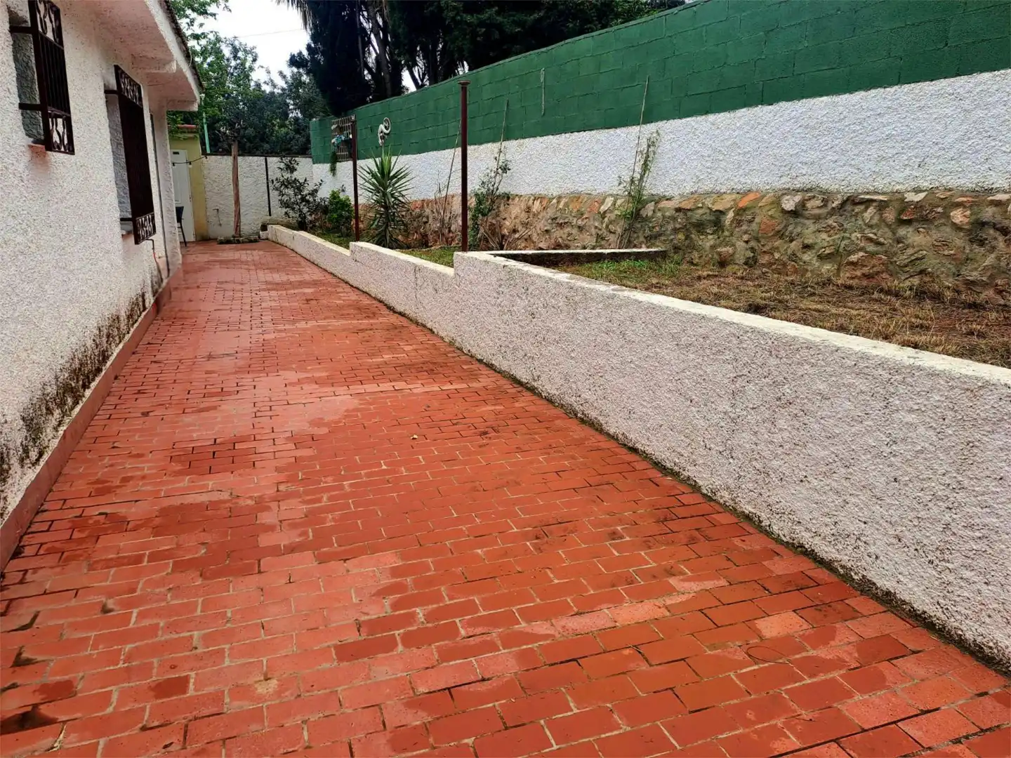 Piso en venta en Calle Topacio, 54, Las Pedrizas Terraza de Piso en venta en Chiva con Aire acondicionado, Calefacción y Jardín privado