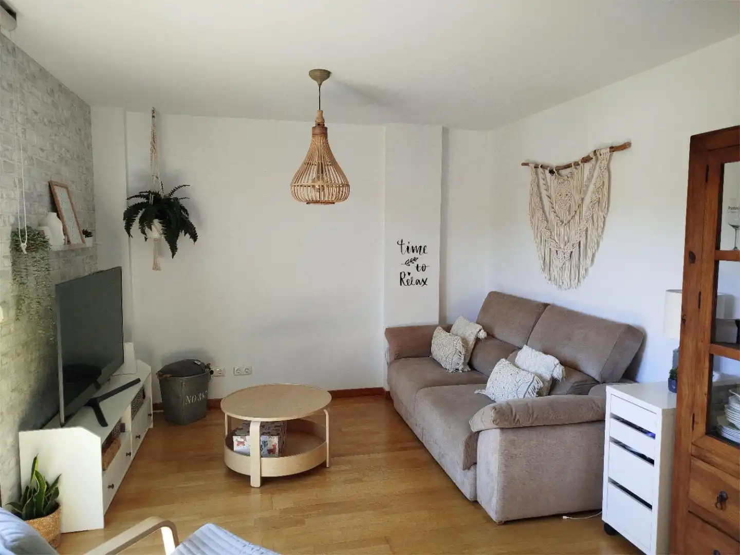 Living room of Flat for sale in Puente la Reina / Gares  with Terrace