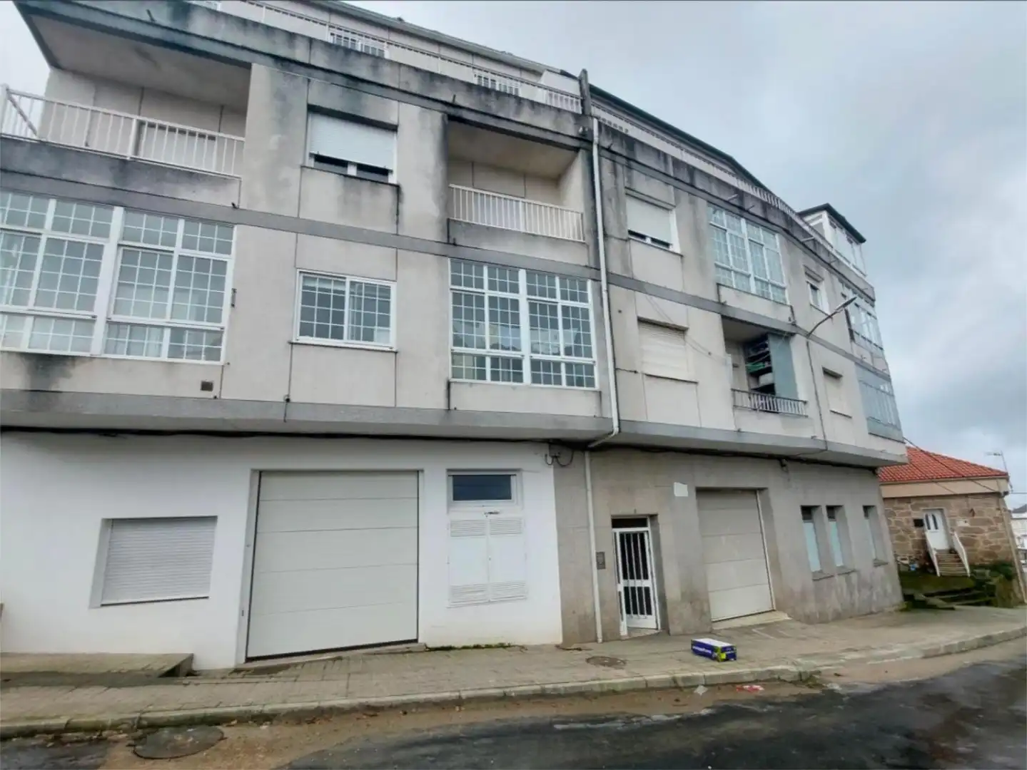 Wohnung zum Verkauf in Rúa das Laguiñas, 8, Castro Caldelas Außenansicht von Wohnung zum Verkauf in Castro Caldelas mit Heizung, Abstellraum und Balkon