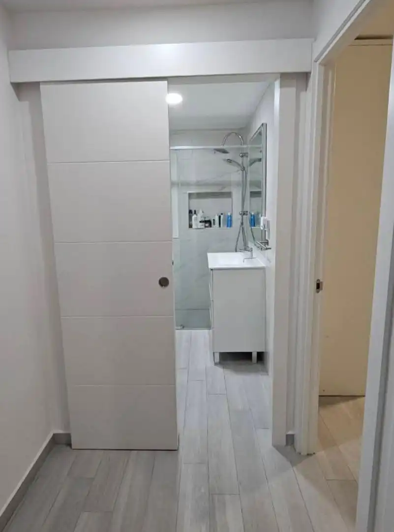 Wohnung zum Verkauf in Calle Vicente Delgado Algaba, 108a, Maria Auxiliadora - Barriada de Llera Badezimmer von Wohnung zum Verkauf in Badajoz Capital mit Klimaanlage und Terrasse