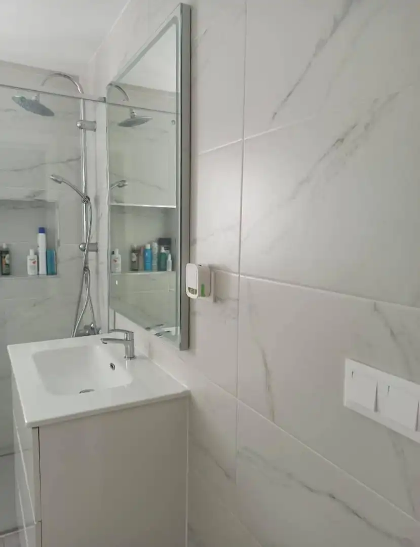 Wohnung zum Verkauf in Calle Vicente Delgado Algaba, 108a, Maria Auxiliadora - Barriada de Llera Badezimmer von Wohnung zum Verkauf in Badajoz Capital mit Klimaanlage und Terrasse