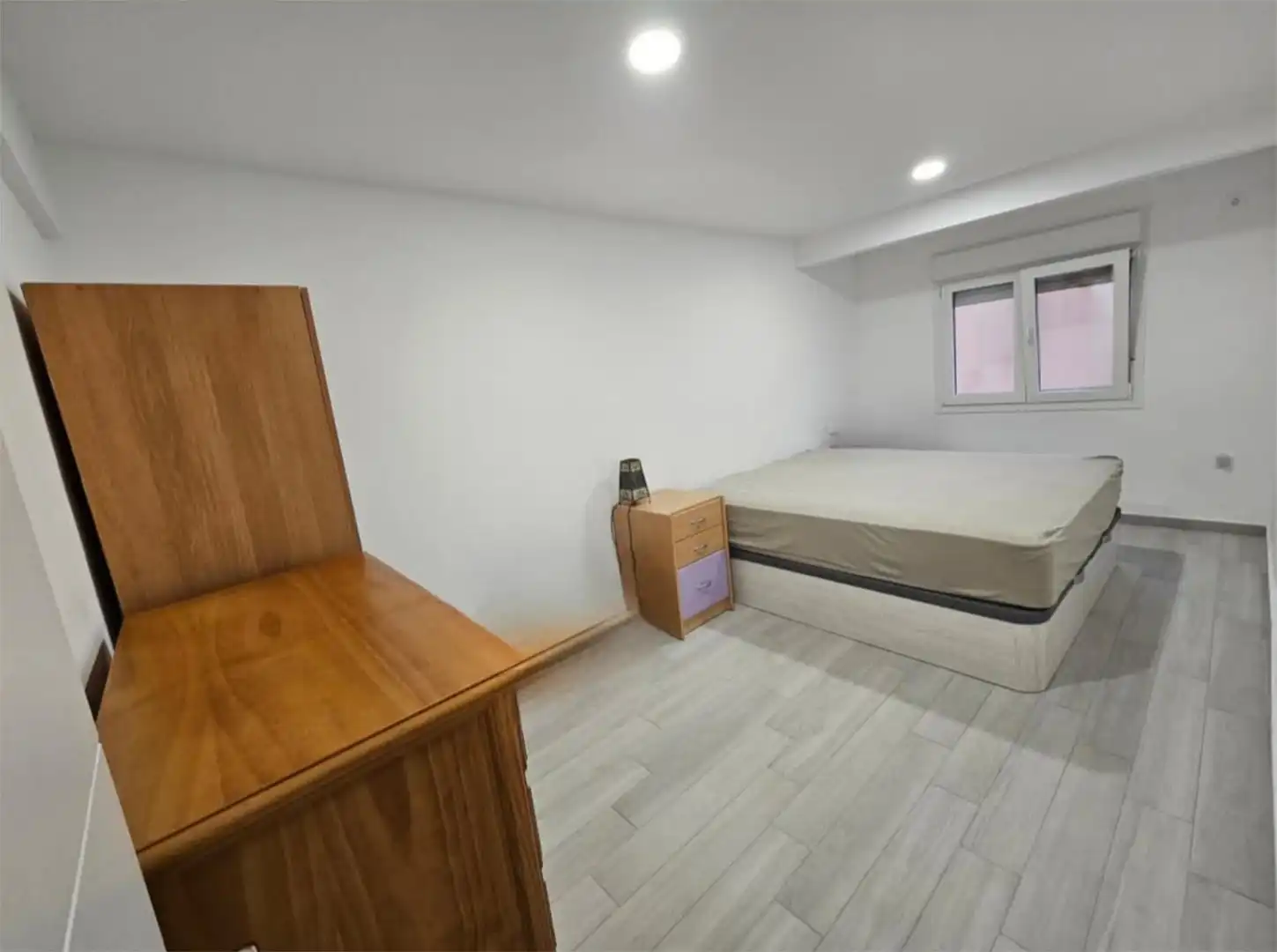 Wohnung zum Verkauf in Calle Vicente Delgado Algaba, 108a, Maria Auxiliadora - Barriada de Llera Schlafzimmer von Wohnung zum Verkauf in Badajoz Capital mit Klimaanlage und Terrasse