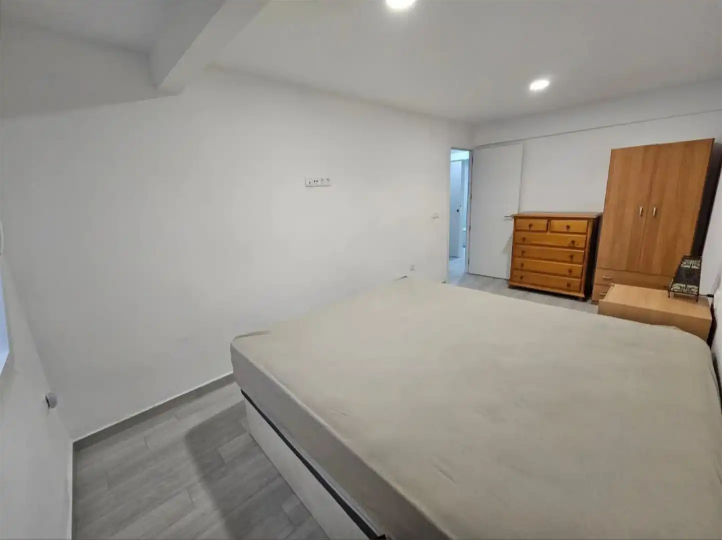Wohnung zum Verkauf in Calle Vicente Delgado Algaba, 108a, Maria Auxiliadora - Barriada de Llera Schlafzimmer von Wohnung zum Verkauf in Badajoz Capital mit Klimaanlage und Terrasse