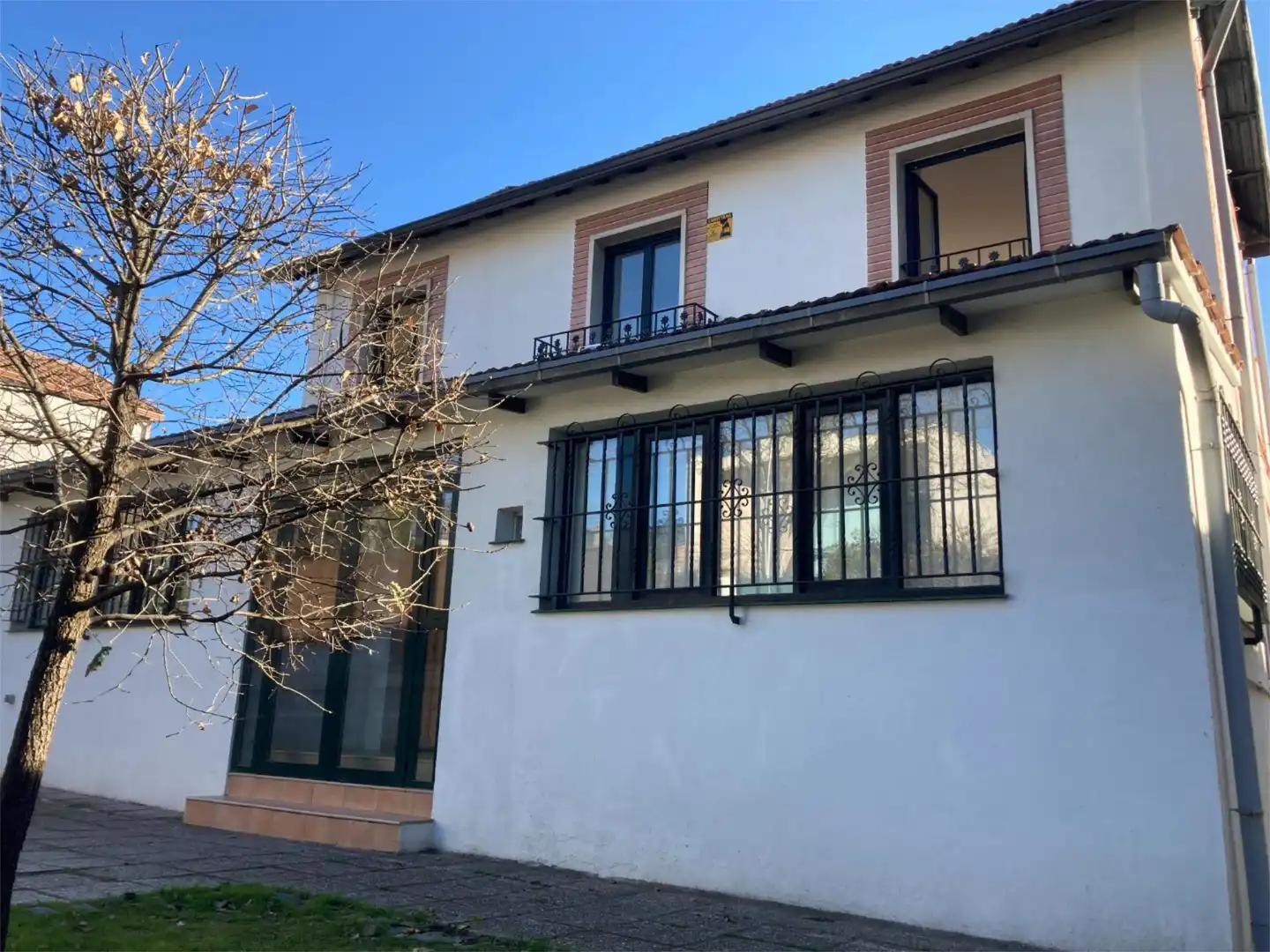 Exterior view of Houses for sale in  Madrid Capital  with Terrace