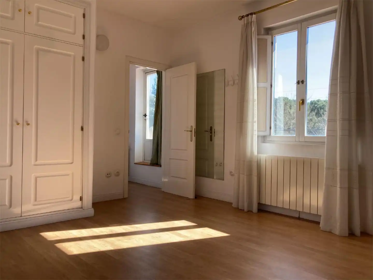 Bedroom of Houses for sale in  Madrid Capital  with Terrace