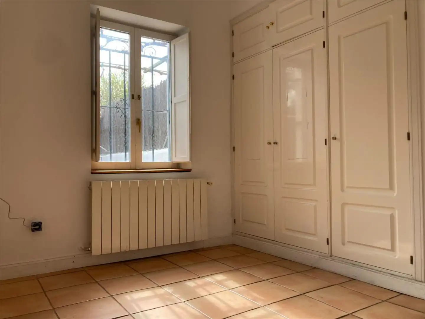 Bedroom of Houses for sale in  Madrid Capital  with Terrace