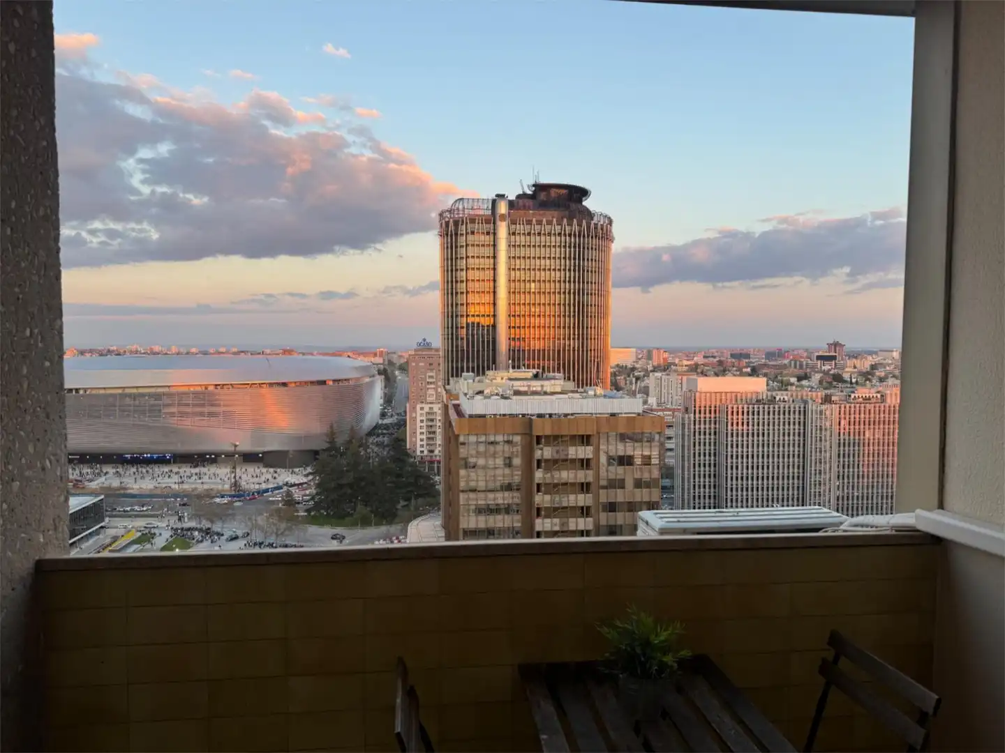 Vista exterior de Piso en venta en  Madrid Capital con Aire acondicionado, Calefacción y Parquet