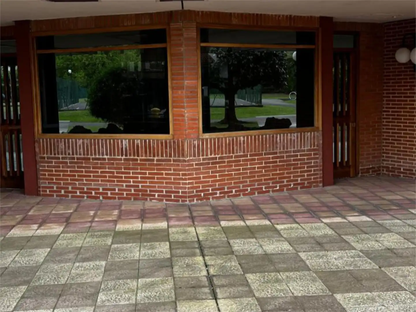 Piso en venta en Calle Don Quijote, 28, Viesques Vista exterior de Piso en venta en Gijón con Terraza, Piscina y Balcón