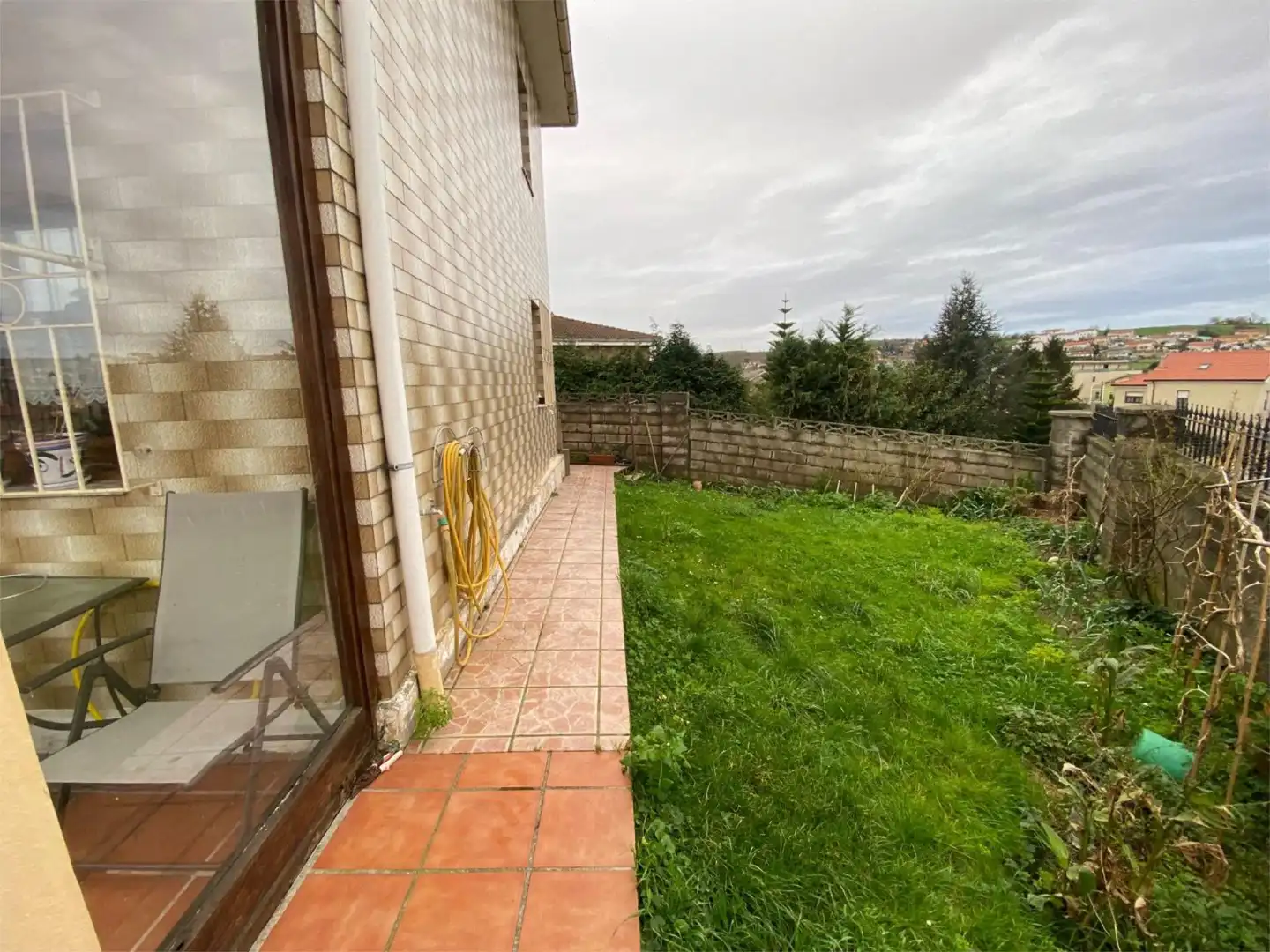 Casa o chalet en venta en Calle la Serna, 1, El Astillero Terraza de Casa o chalet en venta en El Astillero con Calefacción, Jardín privado y Parquet