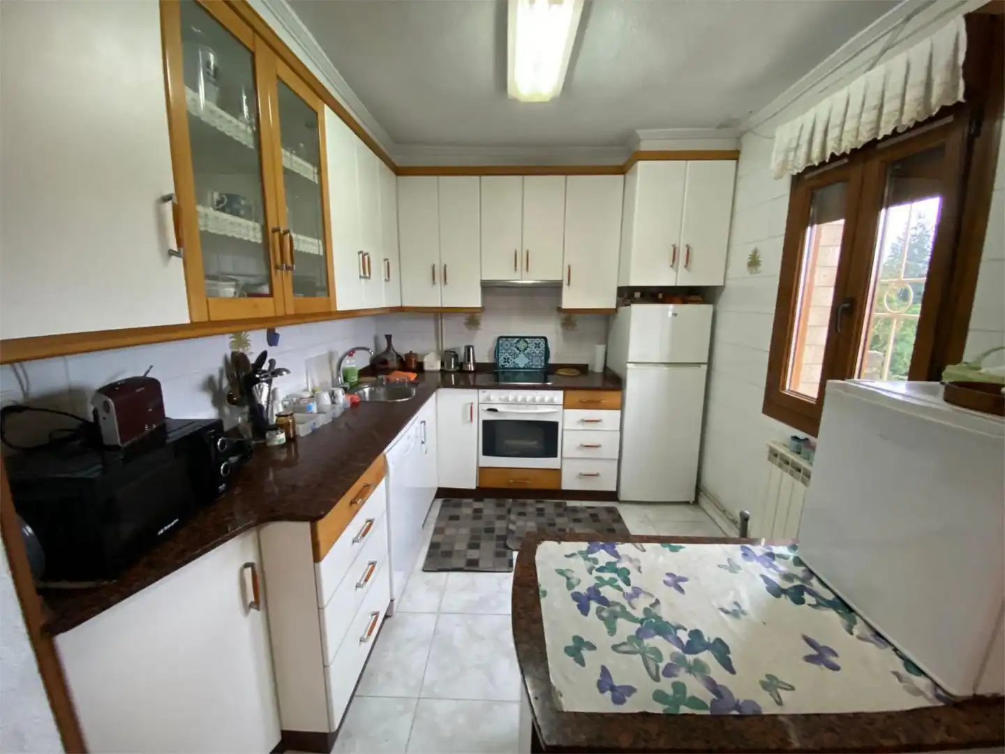 Casa o chalet en venta en Calle la Serna, 1, El Astillero Cocina de Casa o chalet en venta en El Astillero con Calefacción, Jardín privado y Parquet