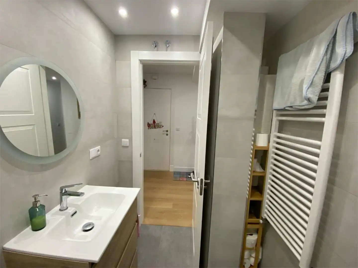 Flat for sale in Plaza Pombo, 1, Puerto Chico Bathroom of Flat for sale in Santander