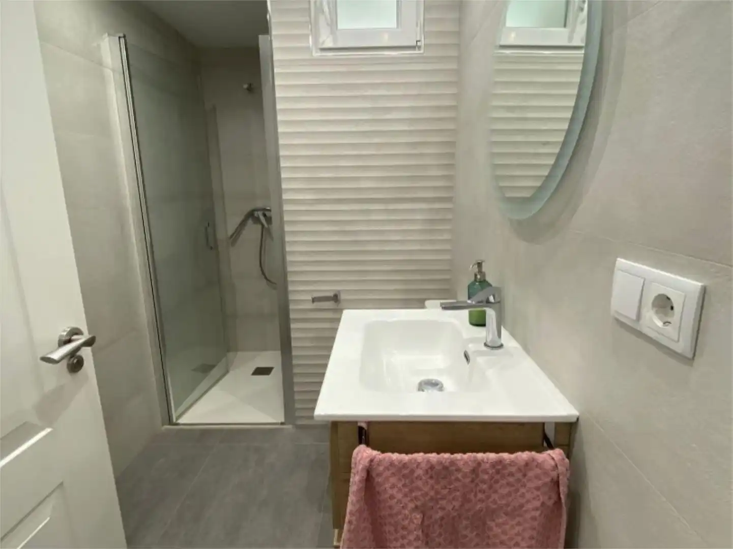 Flat for sale in Plaza Pombo, 1, Puerto Chico Bathroom of Flat for sale in Santander
