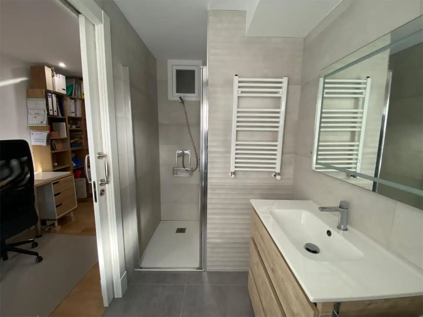 Flat for sale in Plaza Pombo, 1, Puerto Chico Bathroom of Flat for sale in Santander