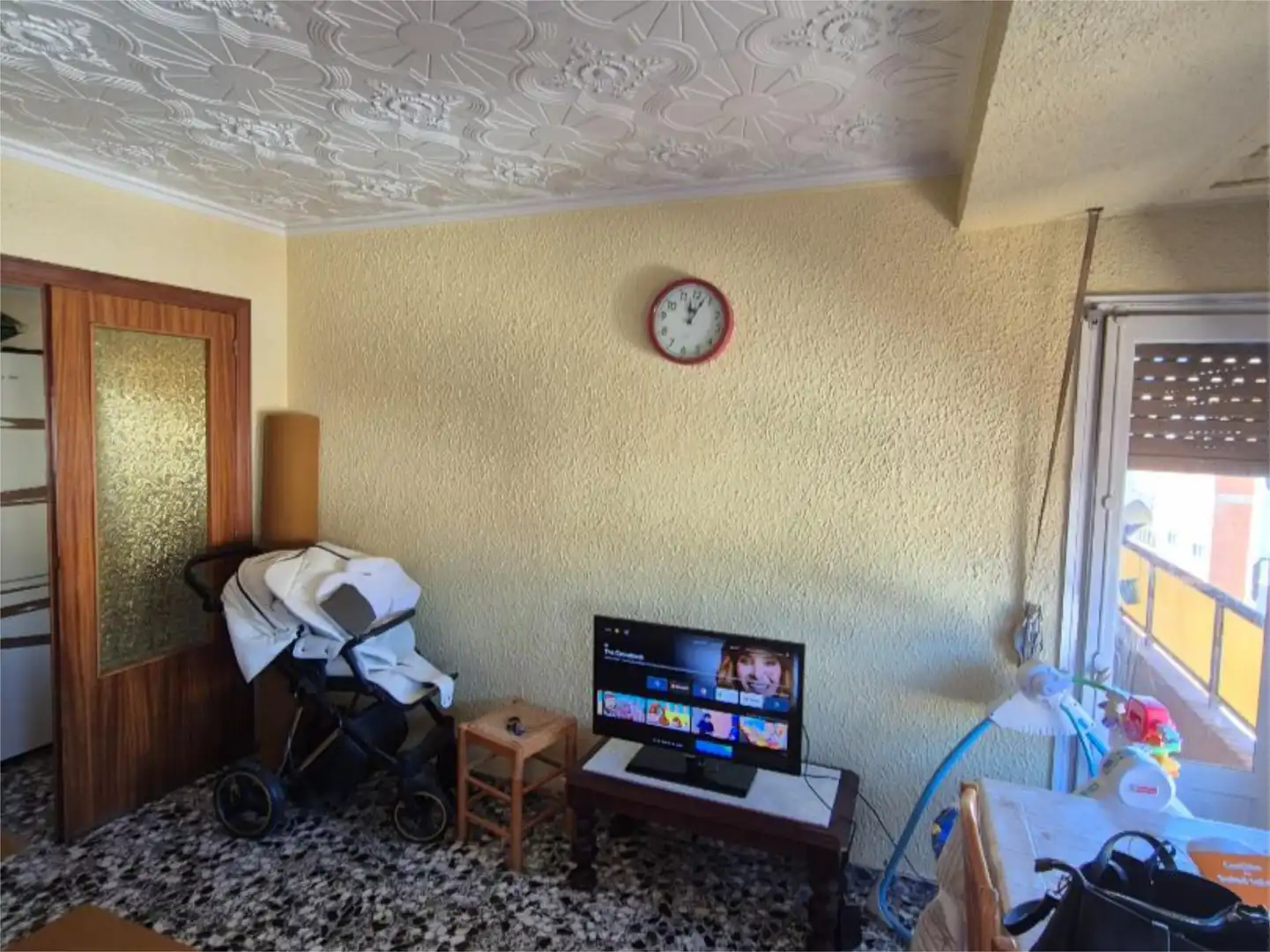Flat for sale in Calle la Paz, 62, Plaza Castelar - Mercado Central Living room of Flat for sale in Elda with Balcony