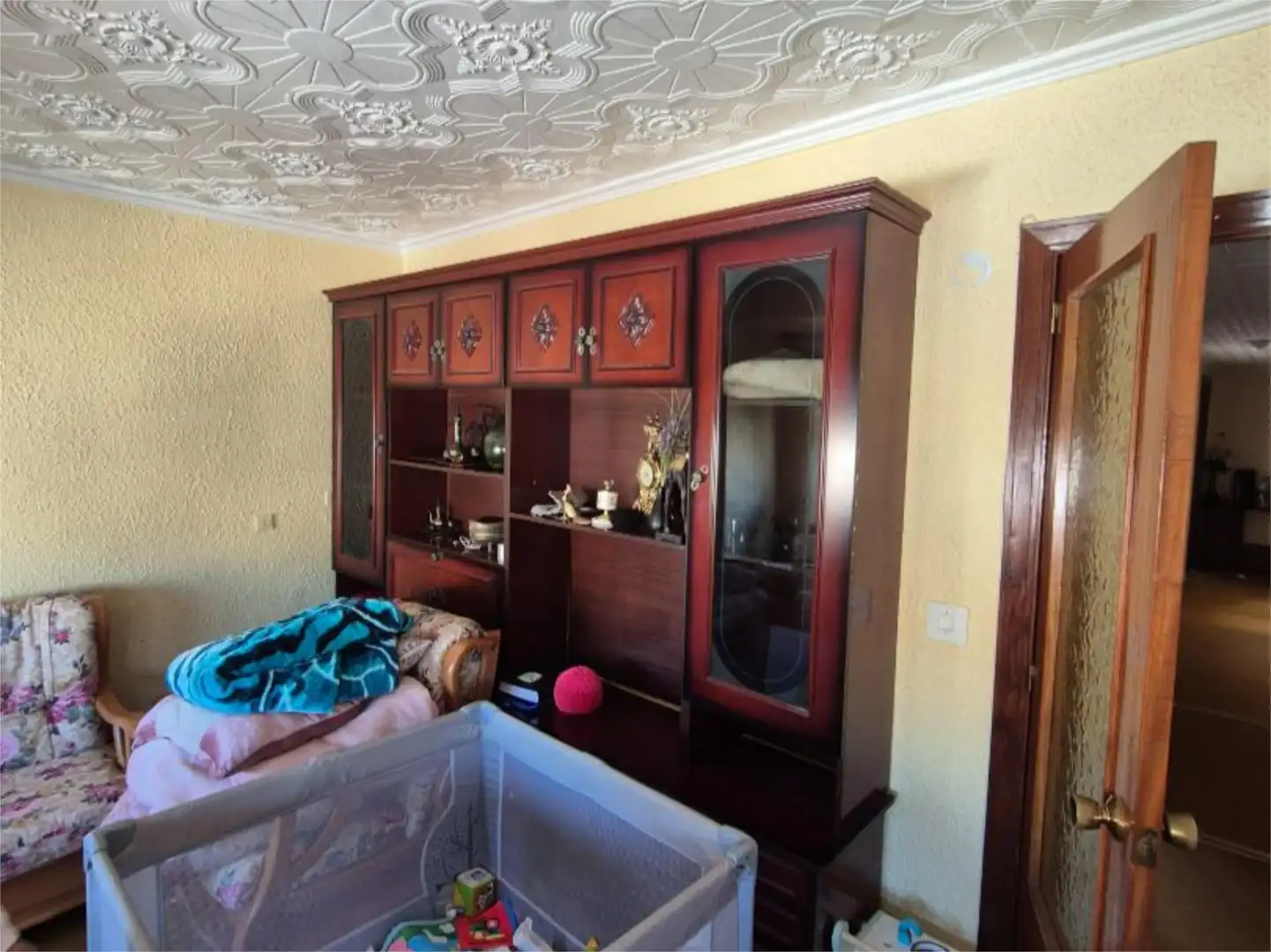 Flat for sale in Calle la Paz, 62, Plaza Castelar - Mercado Central Living room of Flat for sale in Elda with Balcony