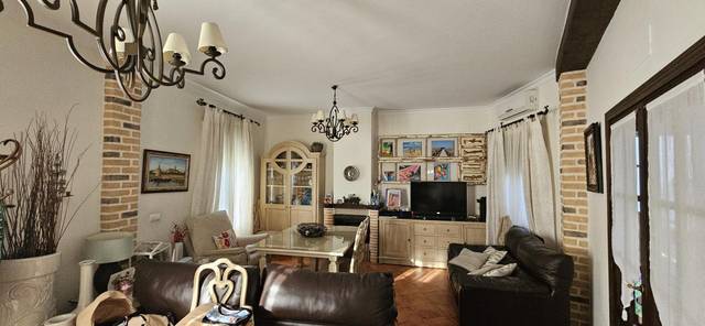 Casa adosada en Venta en Calle Attis, 1 en Carmona