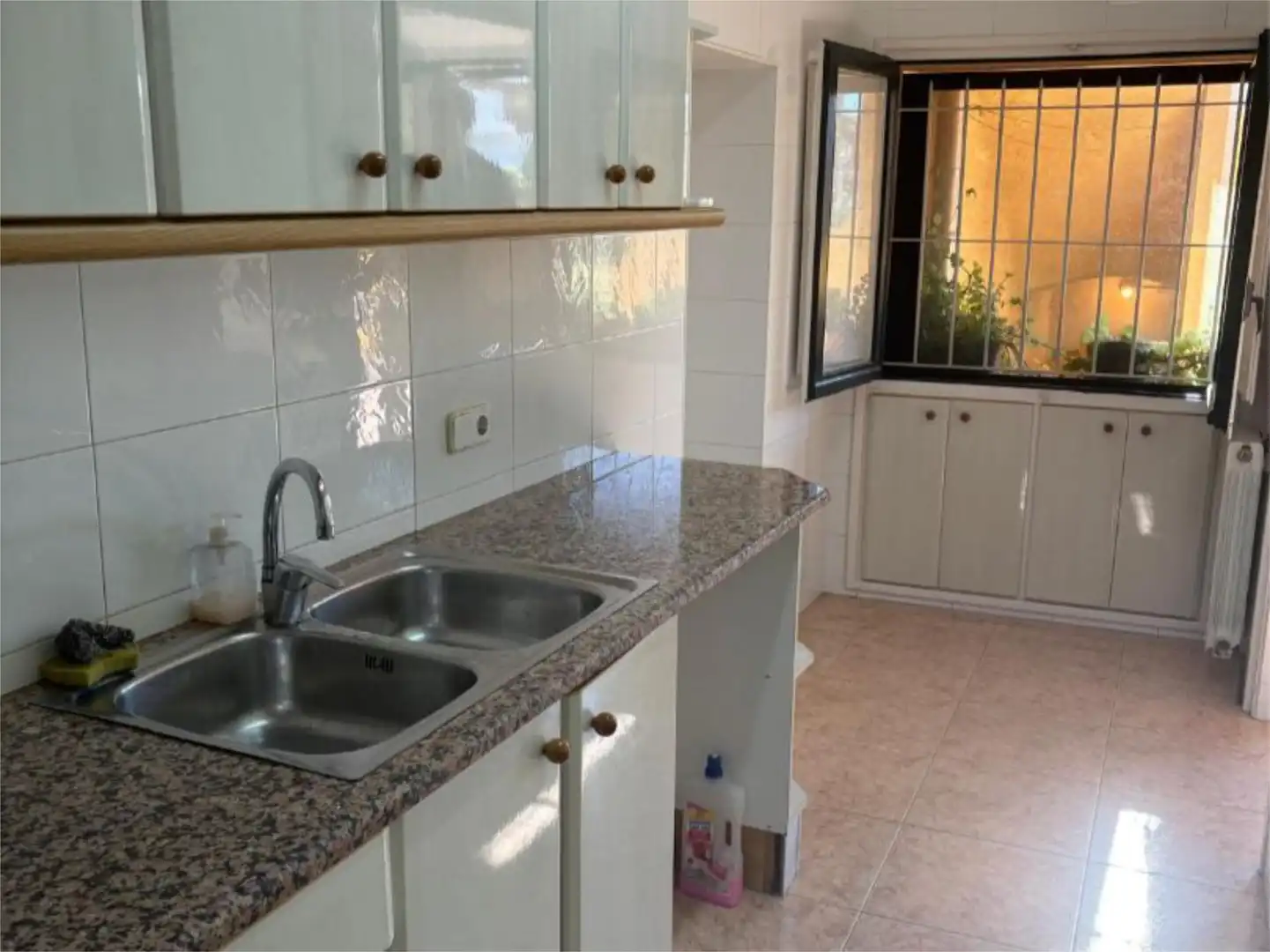 Cuina de Pis de lloguer en Verges amb Terrassa