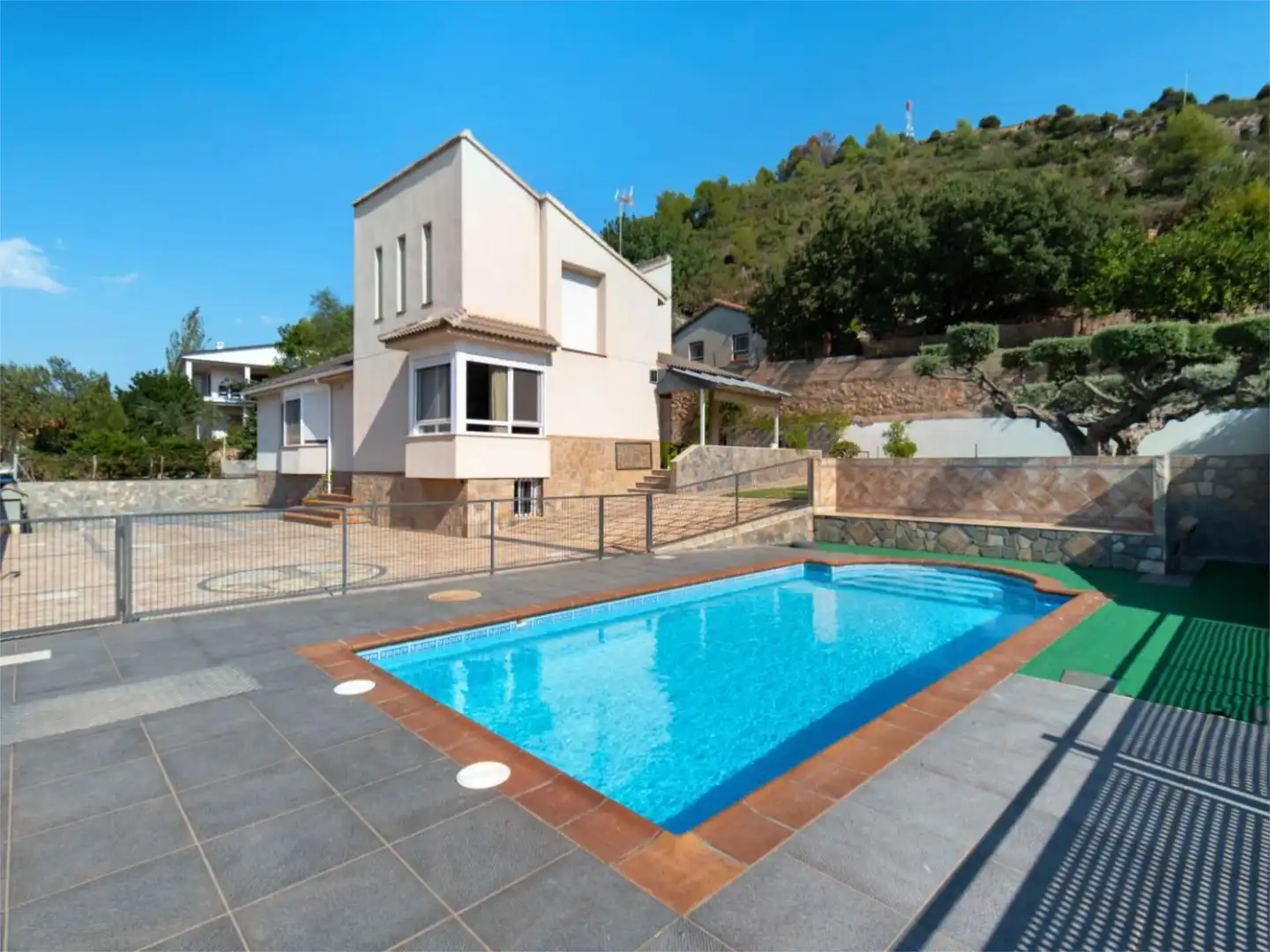 Pis en venda a Camí del Mut, 16, Borriol Piscina de Pis en venda en Borriol amb Aire condicionat, Calefacció i Jardí privat