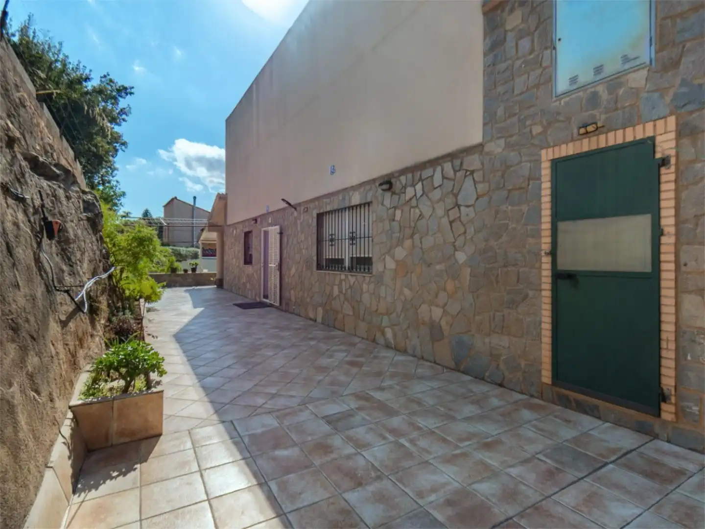 Pis en venda a Camí del Mut, 16, Borriol Vista exterior de Pis en venda en Borriol amb Aire condicionat, Calefacció i Jardí privat