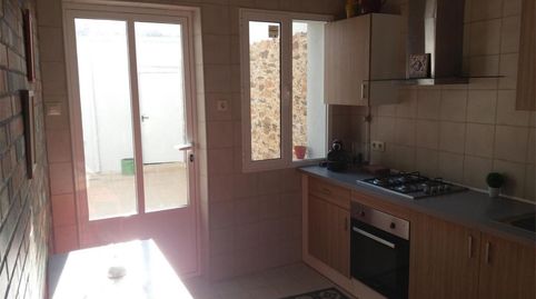 Casa adosada en venta en Calle Alcalde Luis Fuentes, 35, Madrigueras, Albacete - imagen 2 Foto 2 de Casa adosada en venta en Calle Alcalde Luis Fuentes, 35, Madrigueras, Albacete