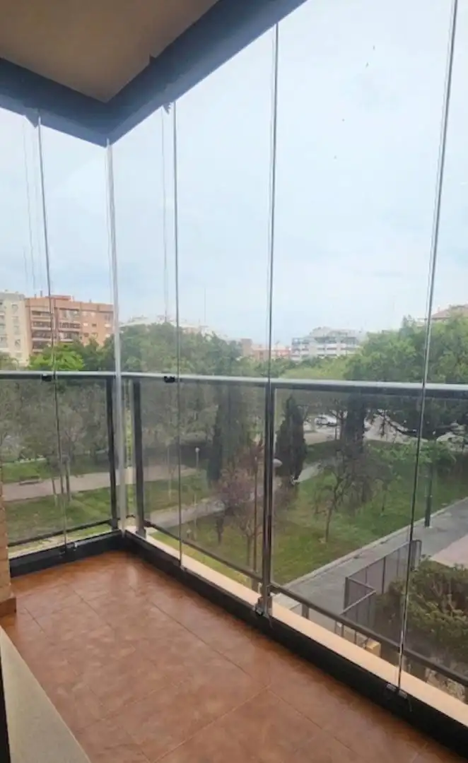 Piso en venta en Carrer de Vicente Beltrán Grimal, 23, Penya - Roja - Avda. Francia Terraza de Piso en venta en Valencia Capital con Piscina y Balcón