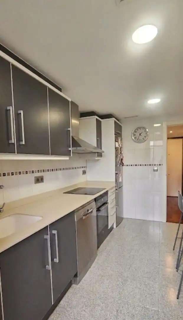 Piso en venta en Carrer de Vicente Beltrán Grimal, 23, Penya - Roja - Avda. Francia Cocina de Piso en venta en Valencia Capital con Piscina y Balcón