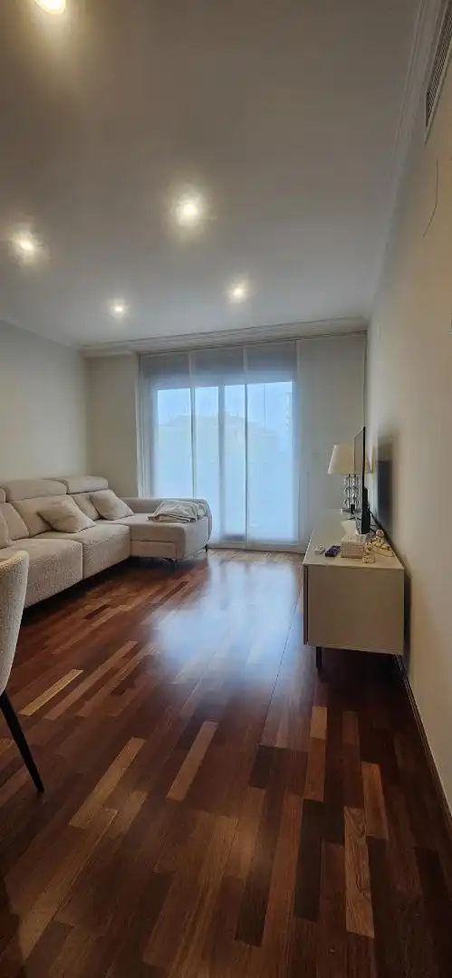 Piso en venta en Carrer de Vicente Beltrán Grimal, 23, Penya - Roja - Avda. Francia Sala de estar de Piso en venta en Valencia Capital con Piscina y Balcón