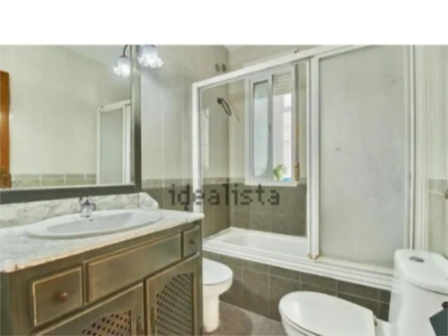 Baño de Piso en venta en Olula del Río con Aire acondicionado, Calefacción y Terraza