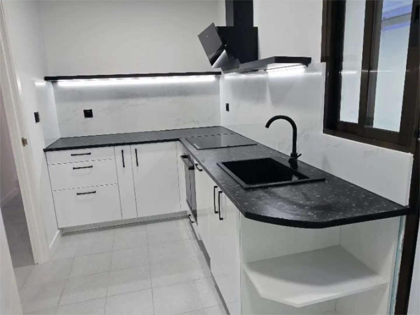 Flat for sale in Avinguda de la República Argentina, 111, Plaza Elíptica - República Argentina Kitchen of Flat for sale in Gandia with Air Conditioner, Heating and Terrace