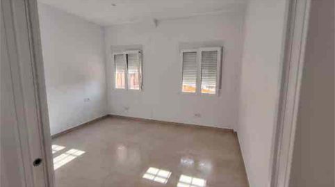 Piso de alquiler en San Bartolomé - Millán de Priego, Jaén Capital - imagen 4 Foto 4 de Piso de alquiler en San Bartolomé - Millán de Priego, Jaén Capital