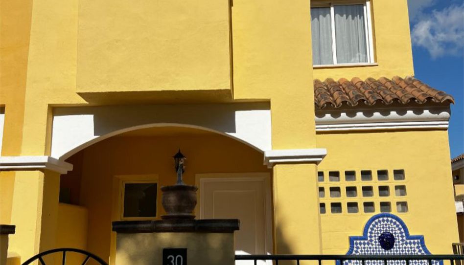 Casa adosada de alquiler en Desconocido, 225, Las Lomas, Estepona - imagen 1 Foto 1 de Casa adosada de alquiler en Desconocido, 225, Las Lomas, Estepona