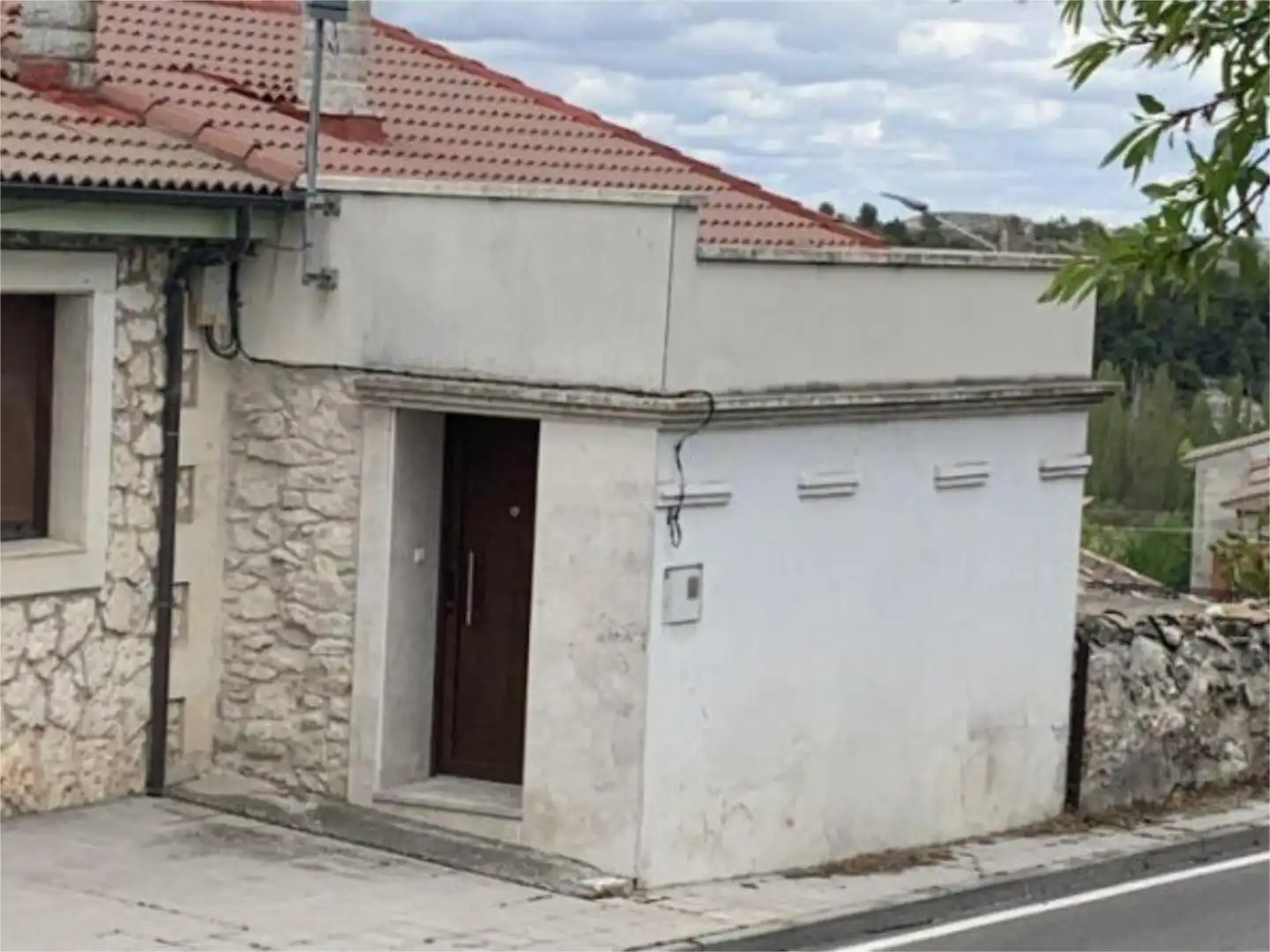 Casa adosada en venta en Carretera Cuellar, 9, Fompedraza Vista exterior de Casa adosada en venta en Fompedraza con Calefacción, Trastero y Amueblado