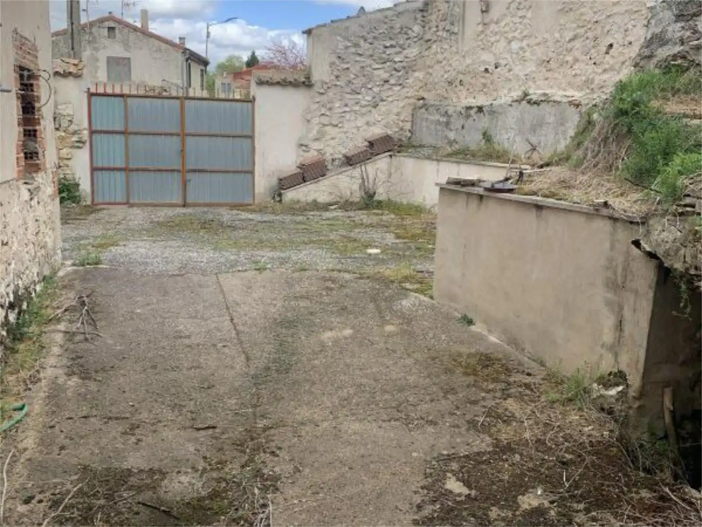 Casa adosada en venta en Carretera Cuellar, 9, Fompedraza Casa adosada en venta en Fompedraza con Calefacción, Trastero y Amueblado