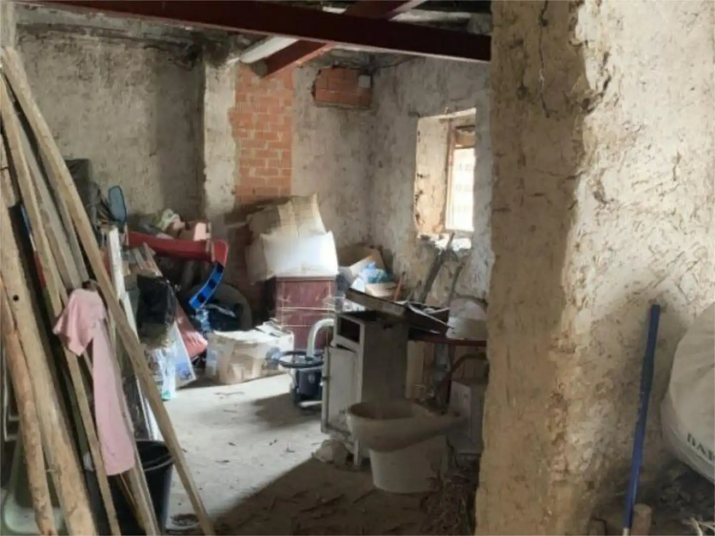 Casa adosada en venta en Carretera Cuellar, 9, Fompedraza Casa adosada en venta en Fompedraza con Calefacción, Trastero y Amueblado