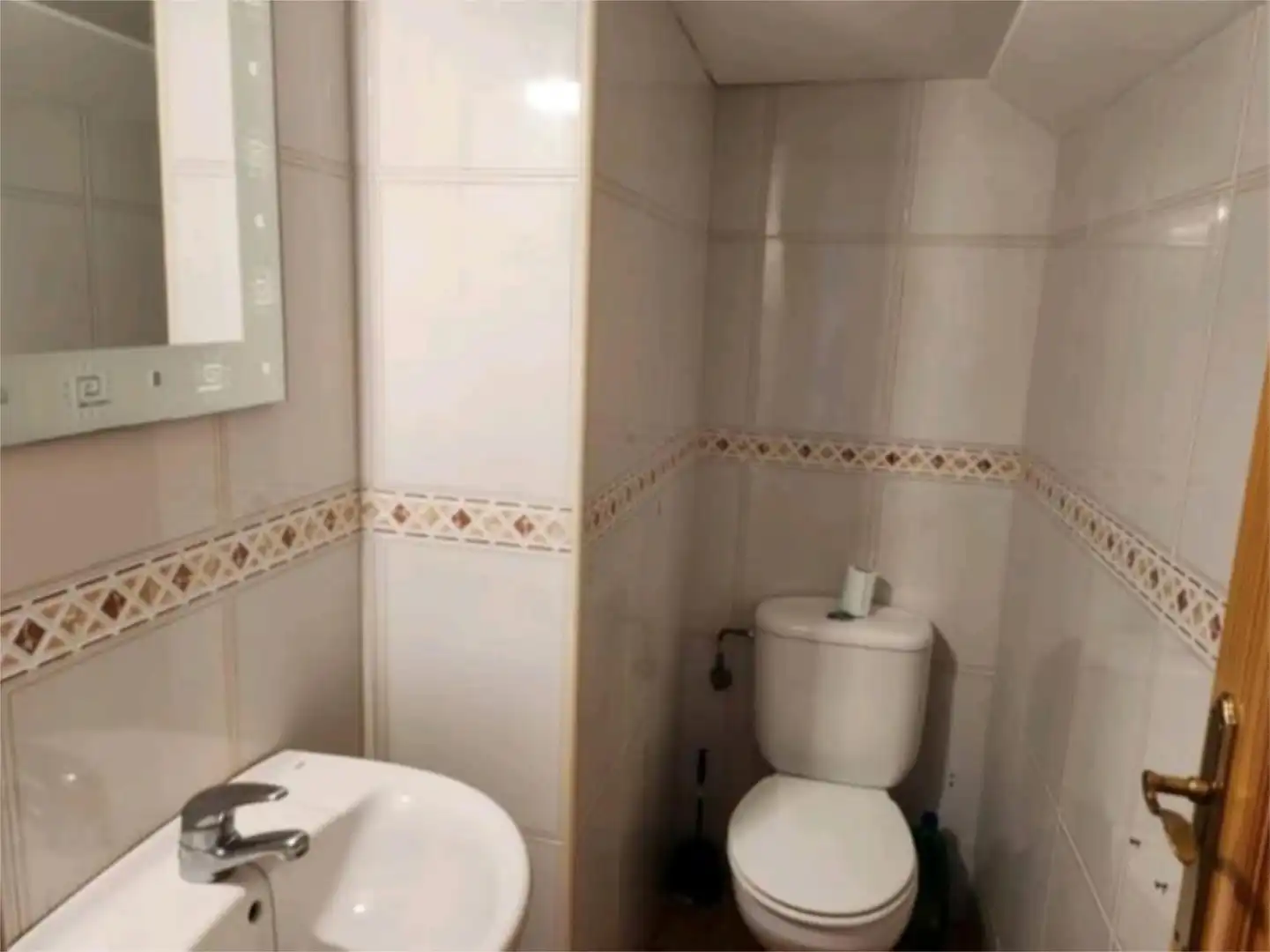 Bathroom of Flat for rent in Águilas