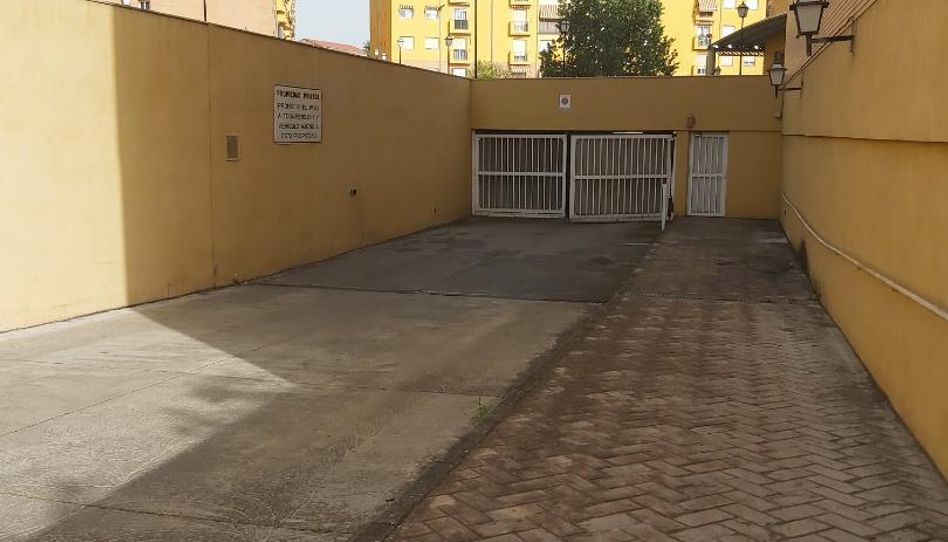 Garage zum Verkauf in Plaza del Escultor Ruiz Olmos, 5, Fátima - Levante, Córdoba Capital - Bild 1 Foto 1 von Garage zum Verkauf in Plaza del Escultor Ruiz Olmos, 5, Fátima - Levante, Córdoba Capital