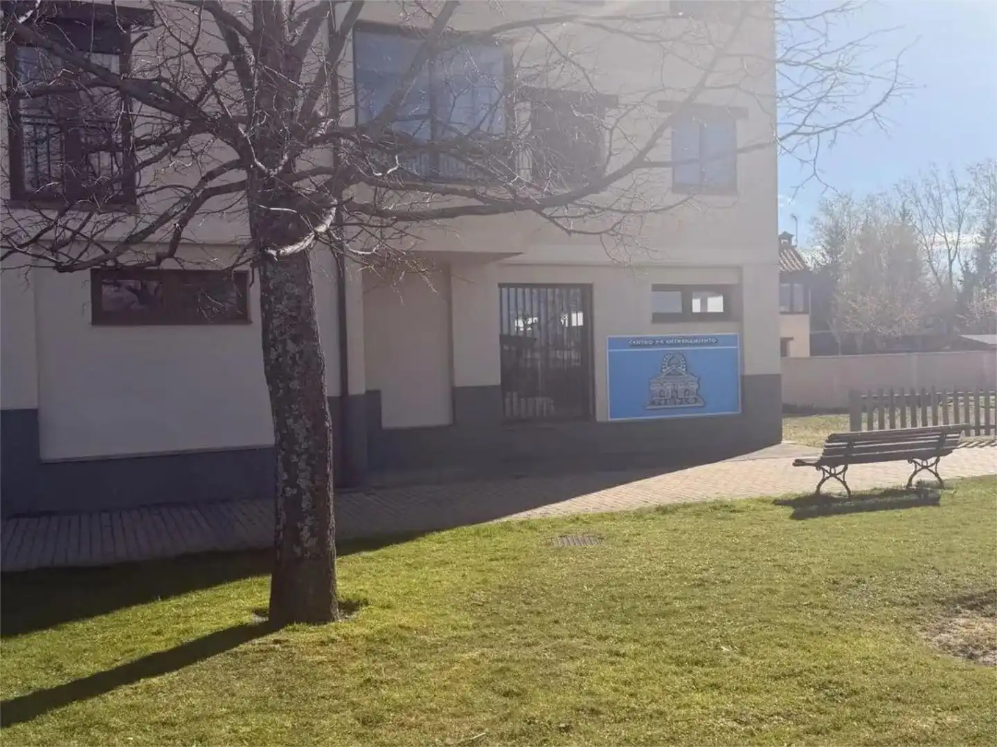 Vista exterior de Piso en venta en Palazuelos de Eresma con Calefacción, Jardín privado y Parquet